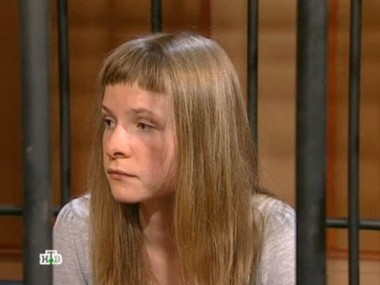 Хрупкую девушку обвиняют в жестоком убийстве... 22.12.2011